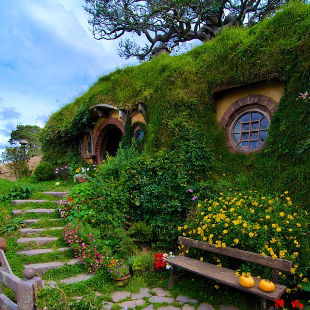 Hobbiton-Middle-Earth-NZ-Photography-by-Evan-Travers.jpg